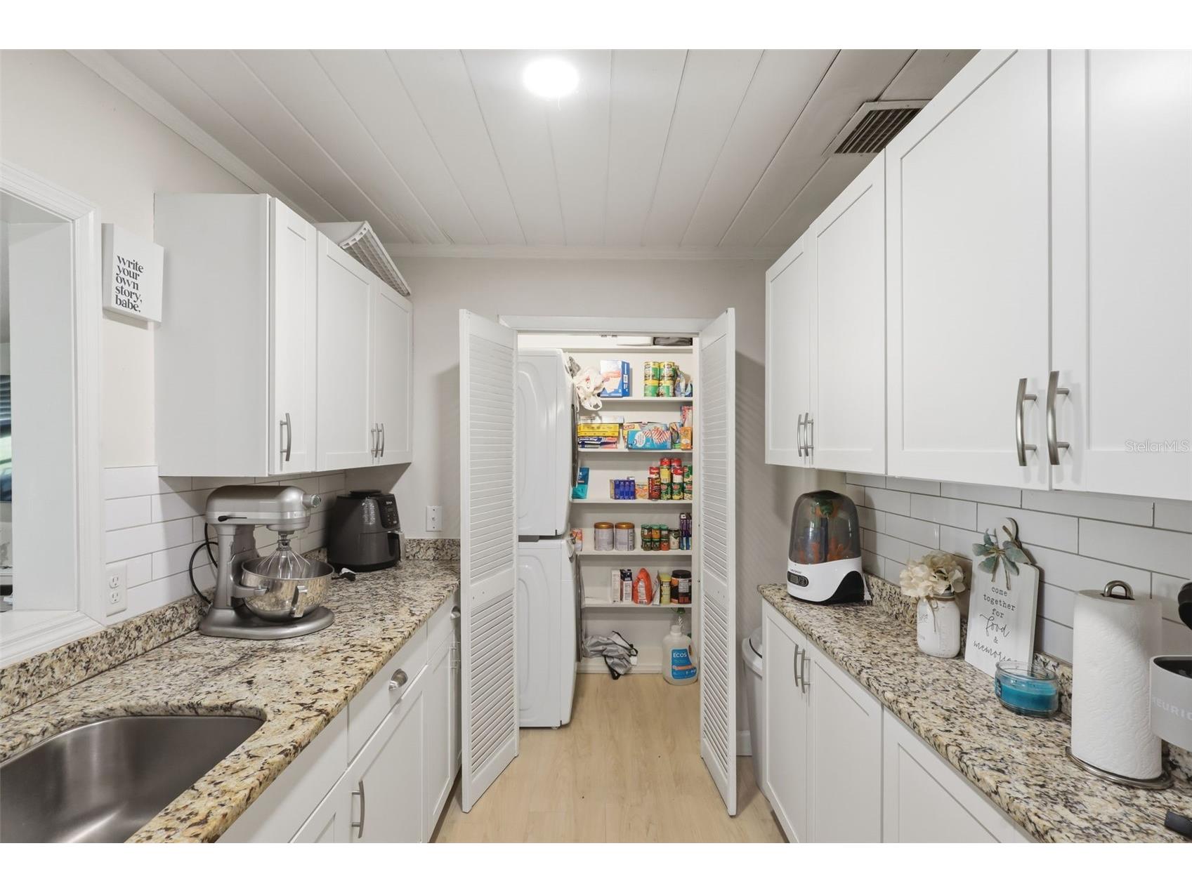 112 Edwards Avenue Orange City FL 32763 V4948493 image15