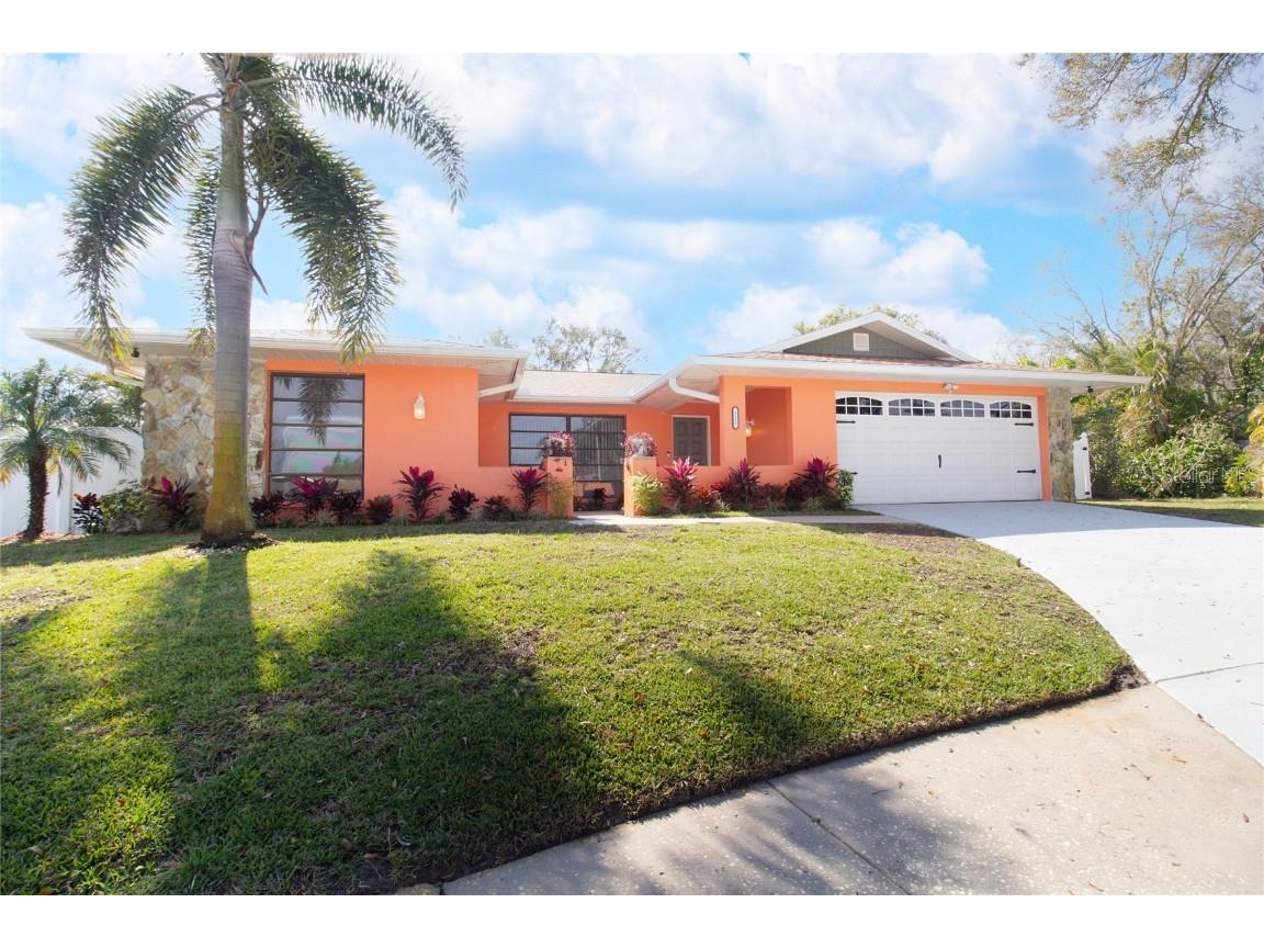 112 Forest Circle Safety Harbor FL 34695 TB8347917 image1