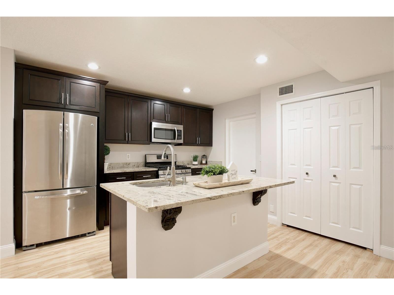 112 Heron Bay Circle Lake Mary FL 32746 O6396246 image3