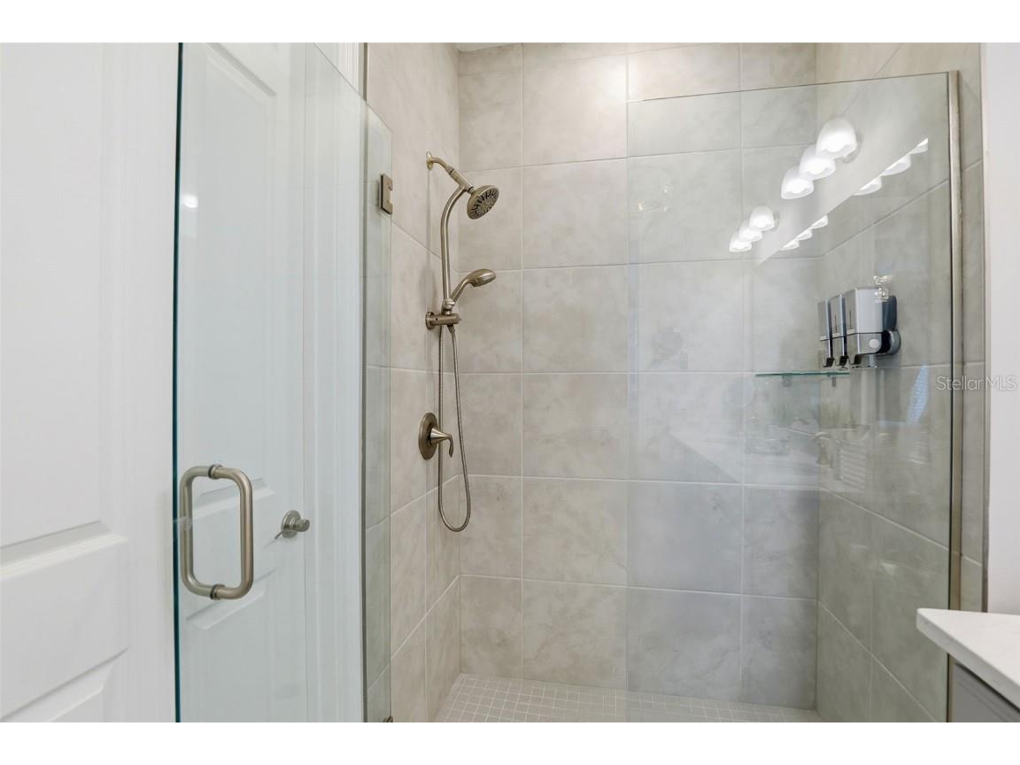 112 Ibiza Loop Venice FL 34292 A4671648 image19