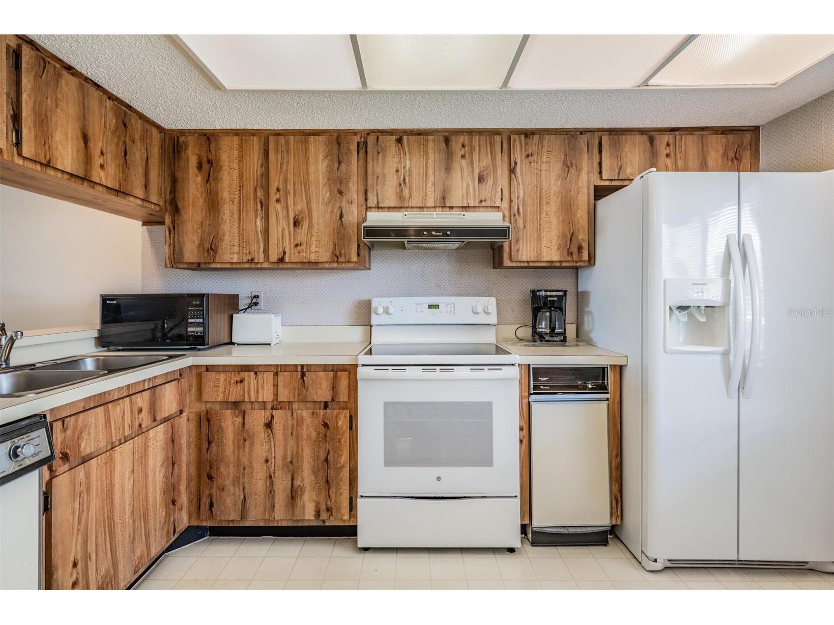 112 Lakeview Place #12 Oldsmar FL 34677 W7886045 image19
