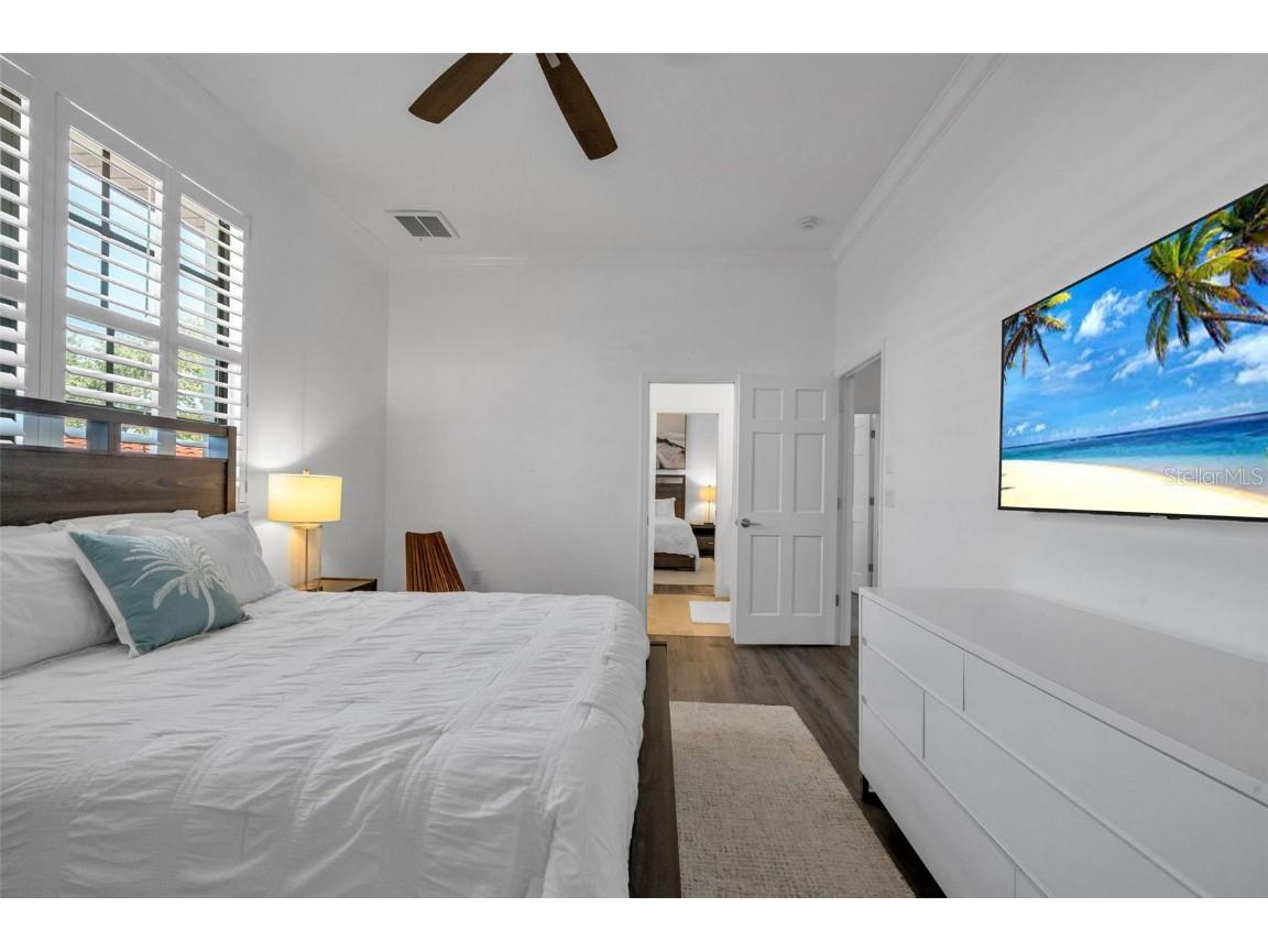 112 Leeward Island Clearwater FL 33767 TB8431062 image17