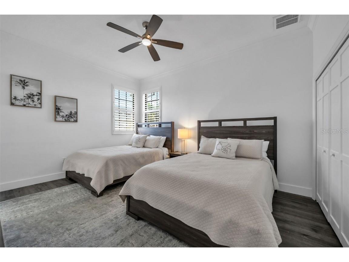 112 Leeward Island Clearwater FL 33767 TB8431062 image18