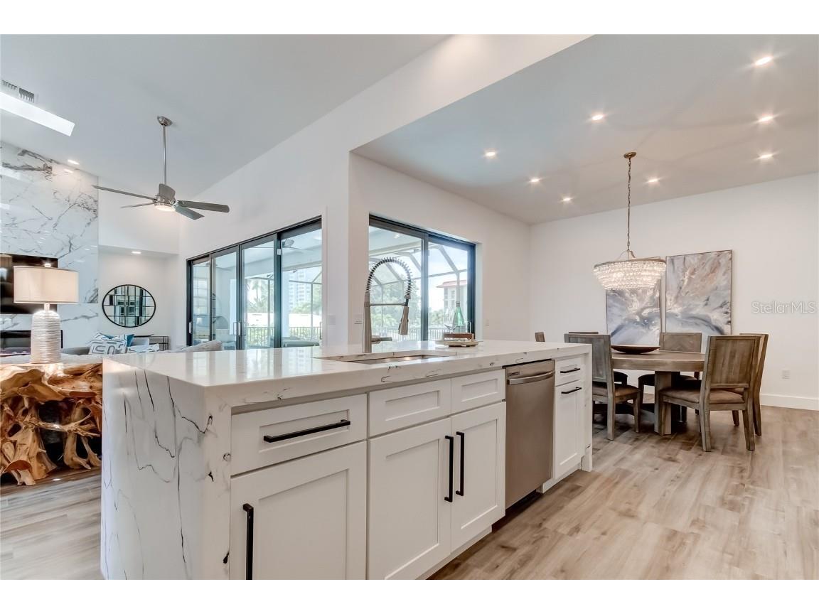 112 Leeward Island Clearwater FL 33767 TB8431062 image6