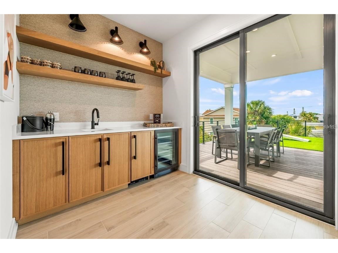 112 Maple Avenue Anna Maria FL 34216 A4663380 image50