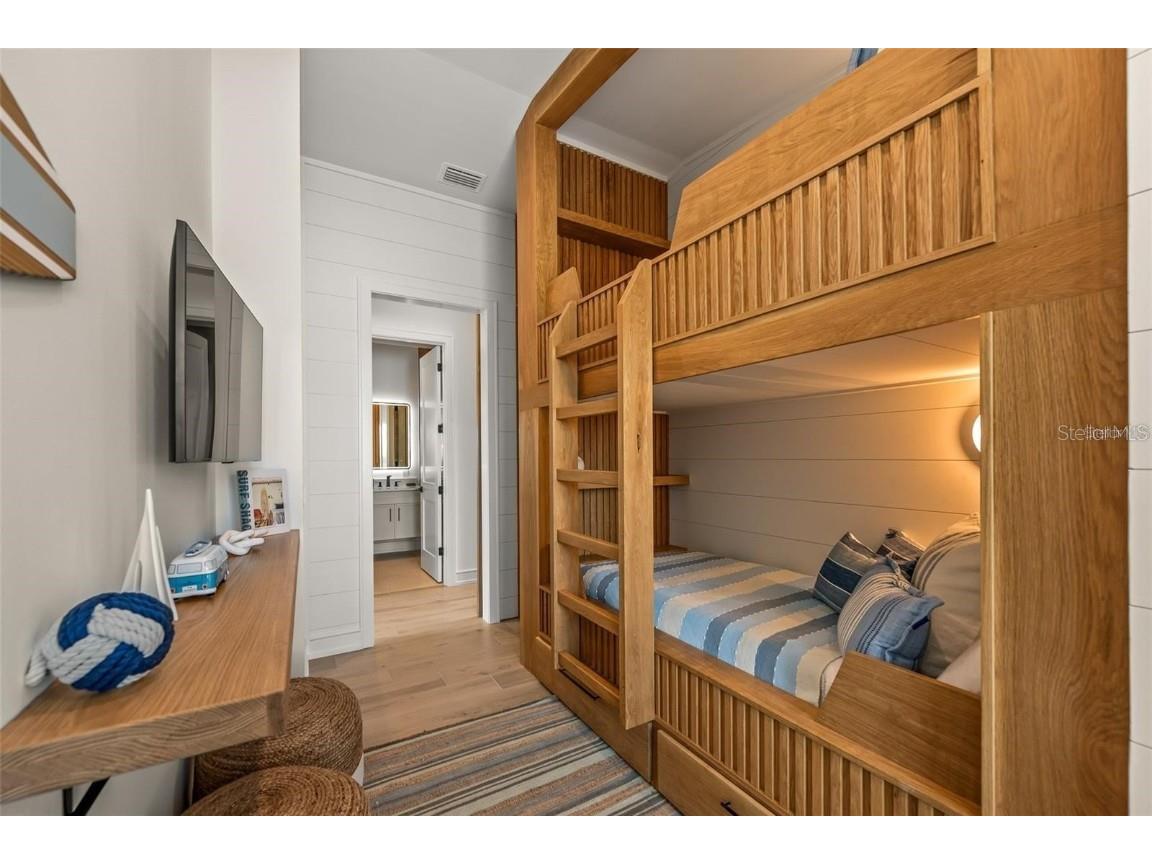 112 Maple Avenue Anna Maria FL 34216 A4663380 image53