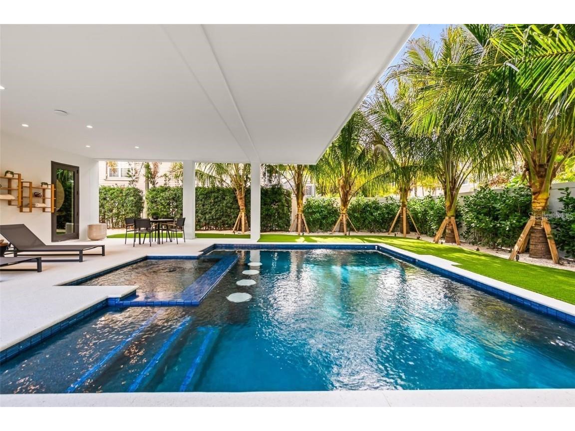 112 Maple Avenue Anna Maria FL 34216 A4663380 image6