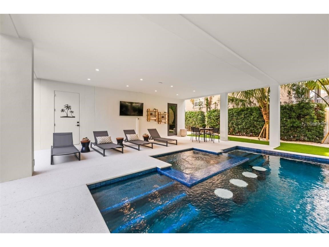 112 Maple Avenue Anna Maria FL 34216 A4663380 image66