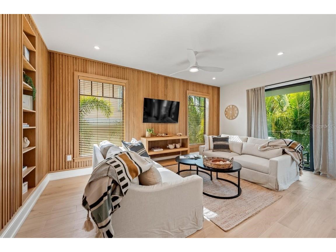 112 Maple Avenue Anna Maria FL 34216 A4663380 image9