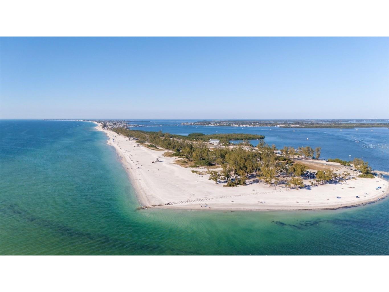 112 Maple Avenue Anna Maria FL 34216 A4663380 image97