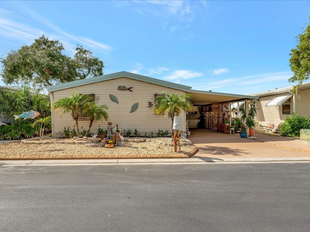 112 N Saint George Circle Apollo Beach FL 33572 T3482714 image1