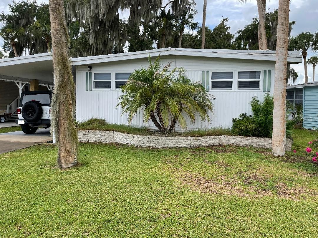 112 Palm Drive #B Eustis FL 32726 - Trout Lake G5114121 image1