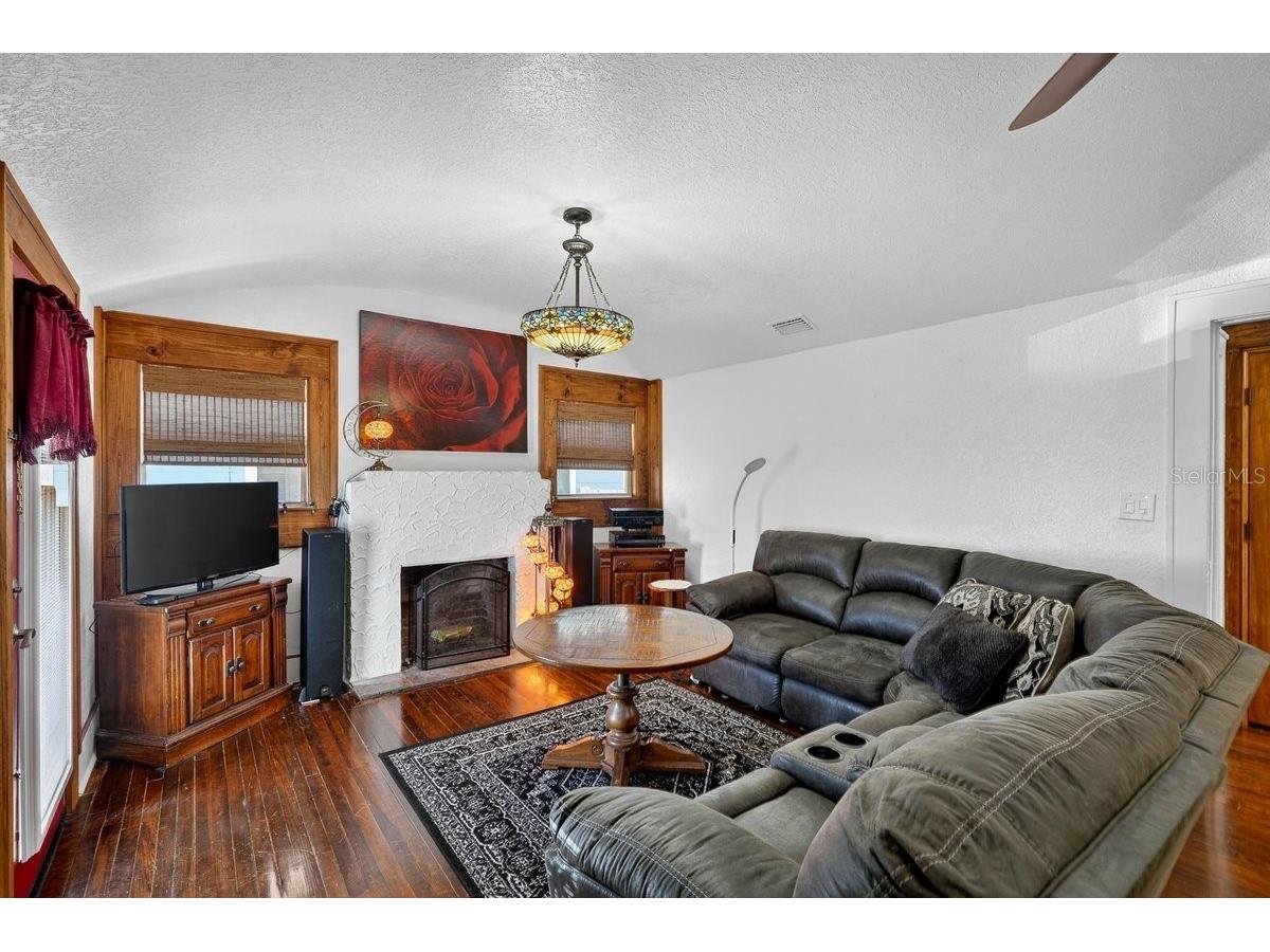 112 S Oleander Avenue Daytona Beach FL 32118 V4948135 image28