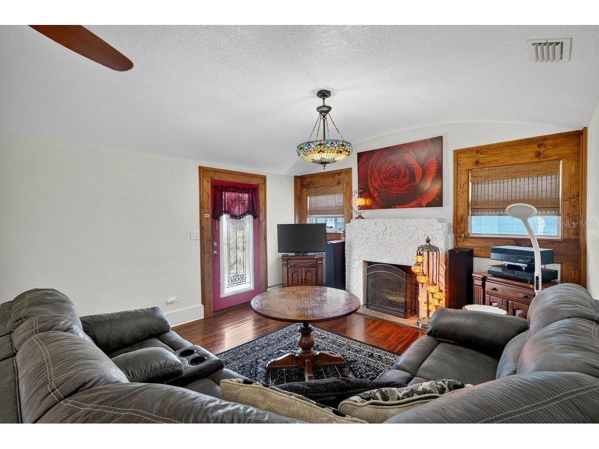 112 S Oleander Avenue Daytona Beach FL 32118 V4948135 image29