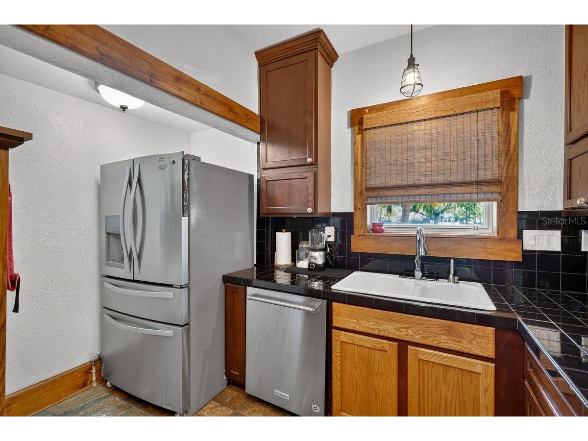 112 S Oleander Avenue Daytona Beach FL 32118 V4948135 image41