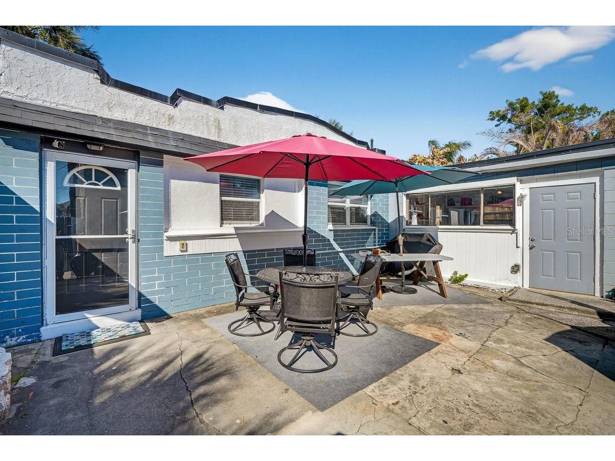 112 S Oleander Avenue Daytona Beach FL 32118 V4948135 image9