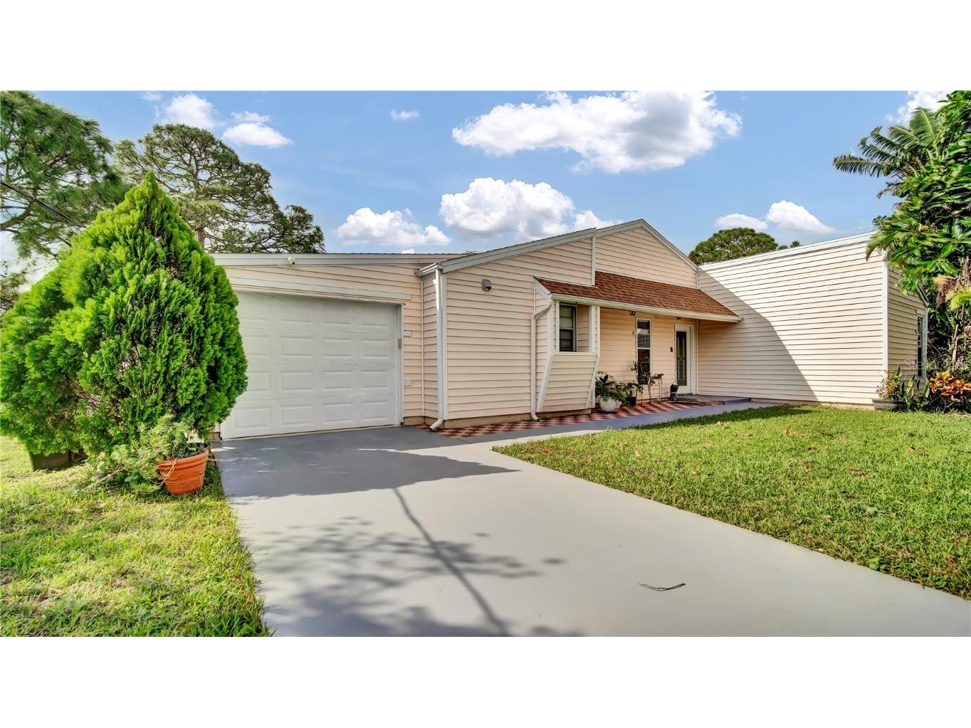 112 SW Crescent Avenue Port Saint Lucie FL 34984 O6250947 image1