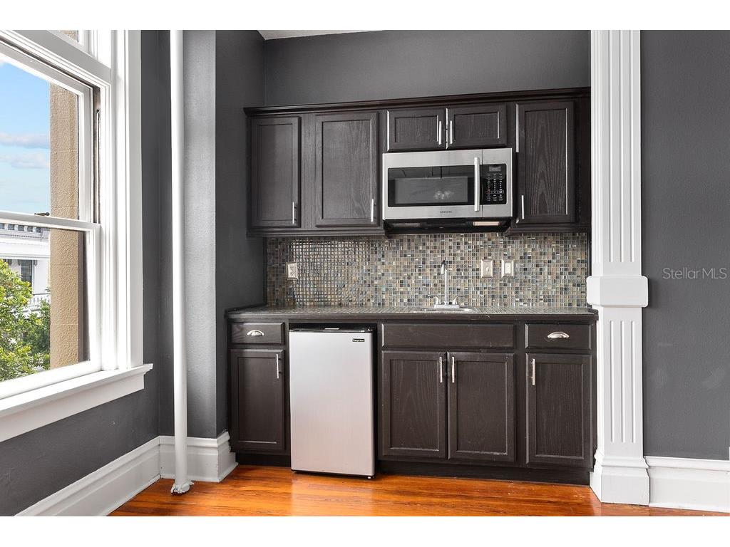 112 W Indiana Avenue #202 Deland FL 32720 V4943525 image8