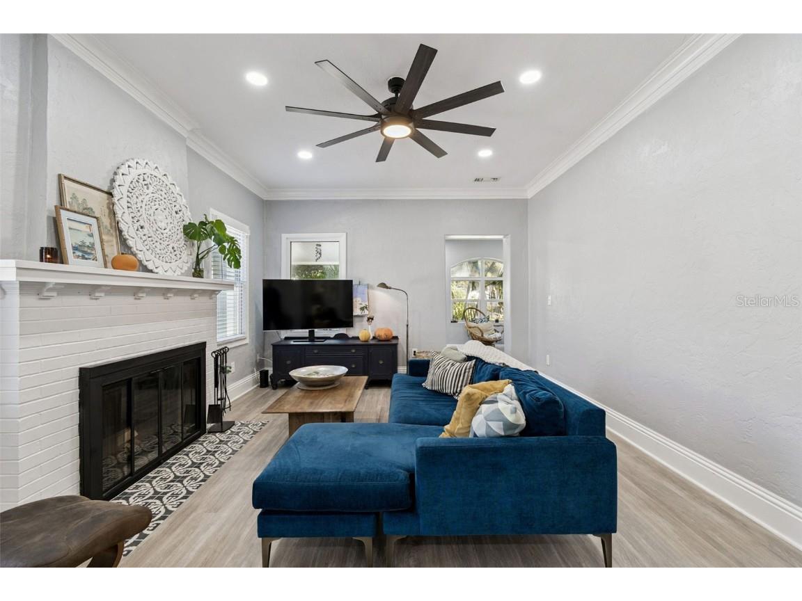 1120 17th Avenue N Saint Petersburg FL 33704 TB8448255 image10