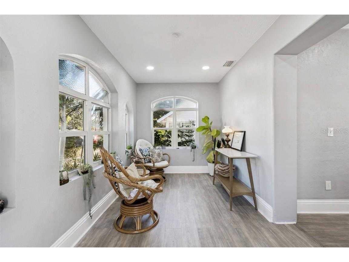 1120 17th Avenue N Saint Petersburg FL 33704 TB8448255 image3