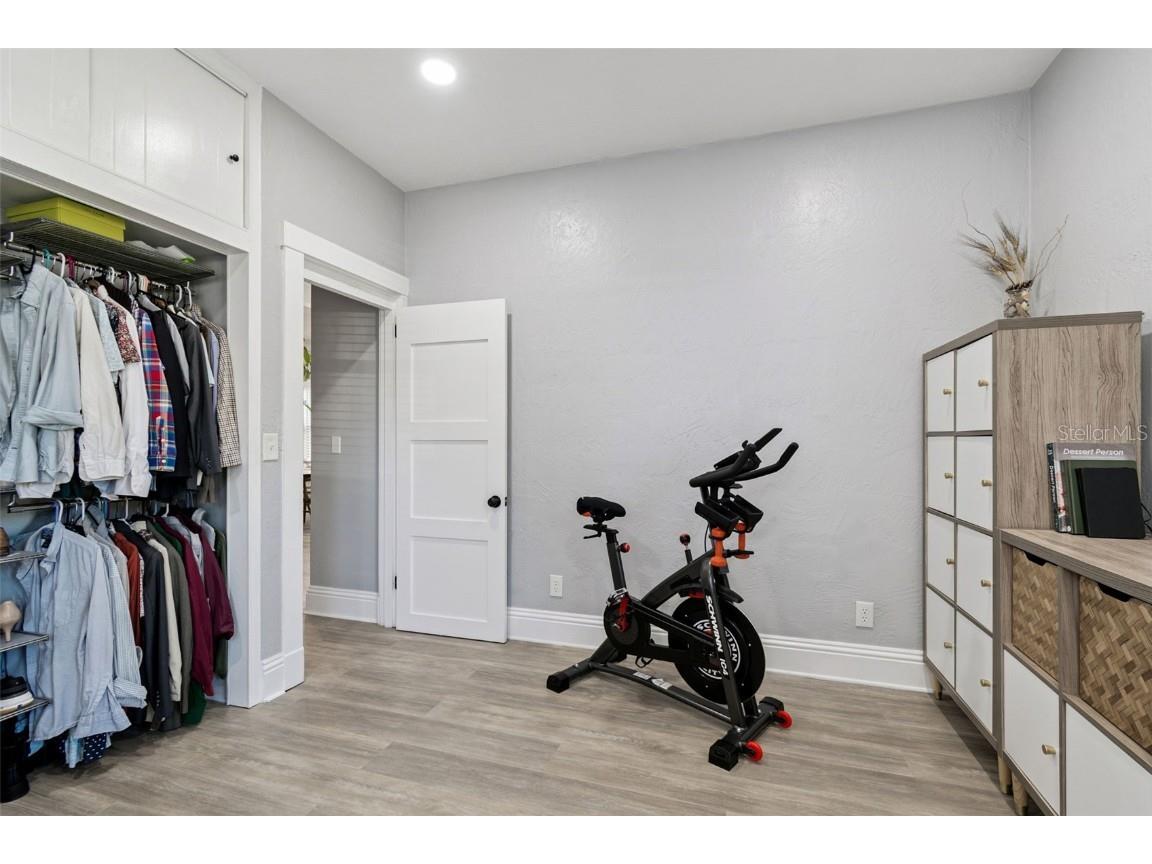 1120 17th Avenue N Saint Petersburg FL 33704 TB8448255 image32