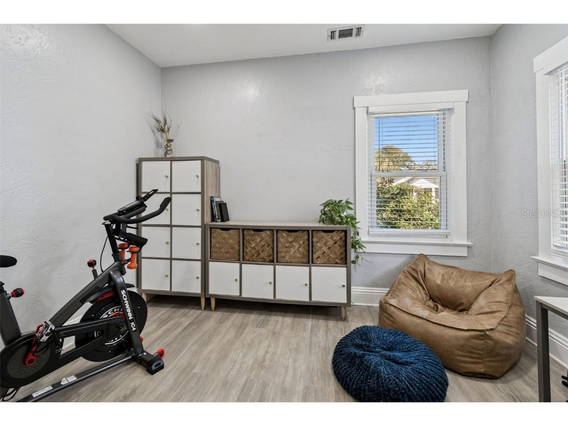 1120 17th Avenue N Saint Petersburg FL 33704 TB8448255 image33