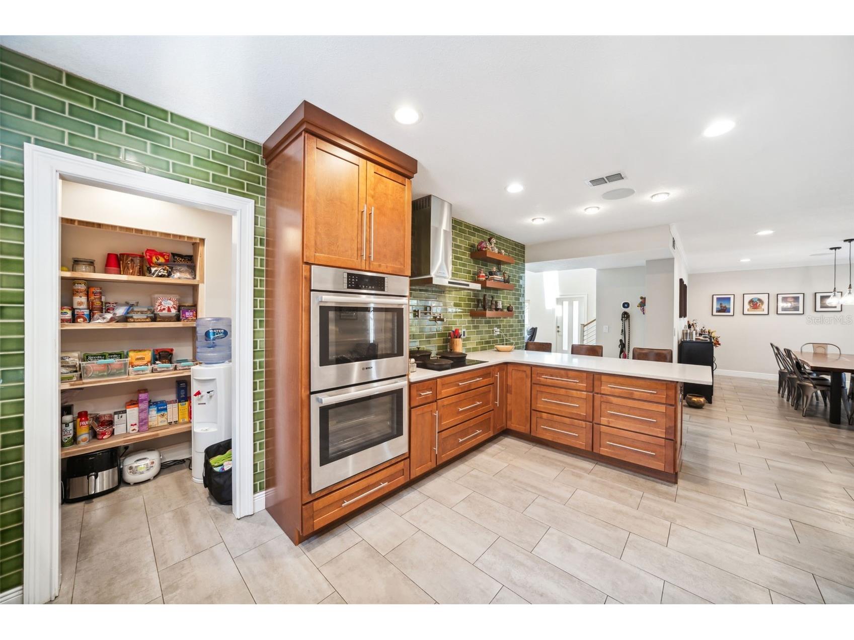 1120 43rd Avenue N Saint Petersburg FL 33703 TB8477382 image9