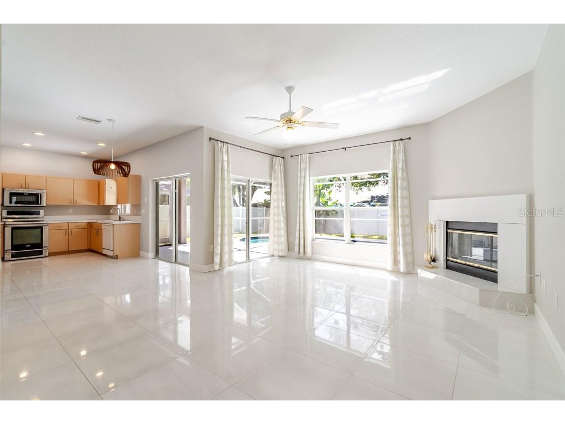 1120 Bluffs Circle Dunedin FL 34698 W7877252 image10