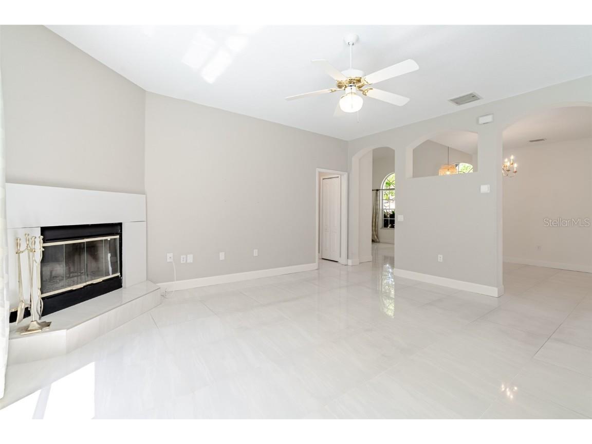 1120 Bluffs Circle Dunedin FL 34698 W7877252 image11