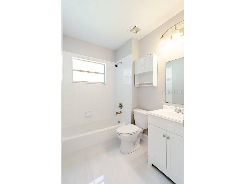 1120 Bluffs Circle Dunedin FL 34698 W7877252 image13