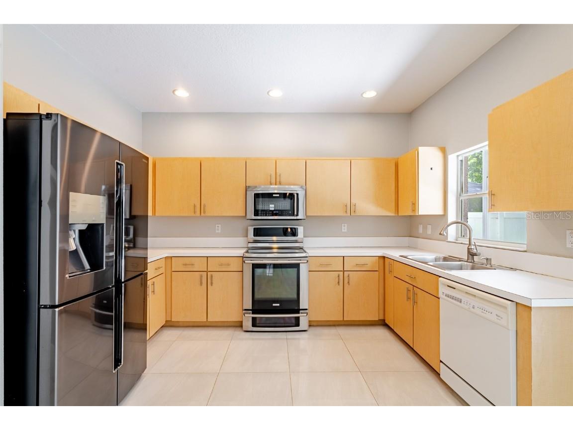 1120 Bluffs Circle Dunedin FL 34698 W7877252 image17