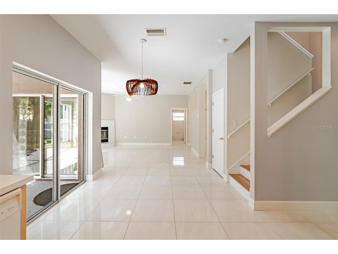 1120 Bluffs Circle Dunedin FL 34698 W7877252 image19