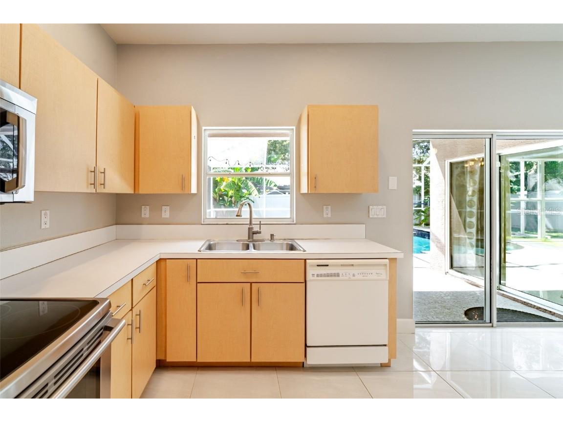 1120 Bluffs Circle Dunedin FL 34698 W7877252 image20