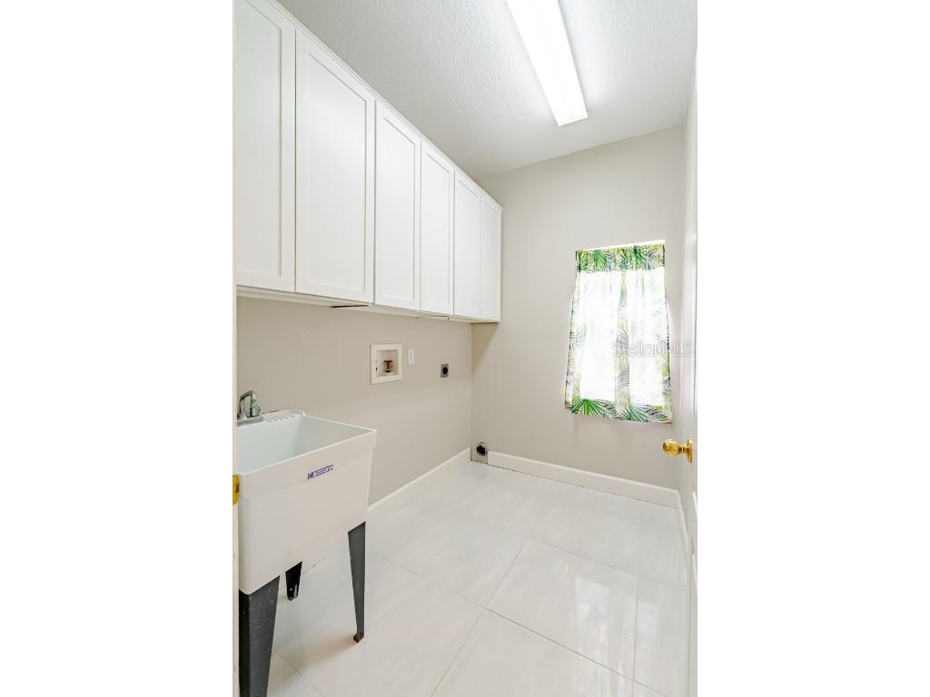 1120 Bluffs Circle Dunedin FL 34698 W7877252 image21