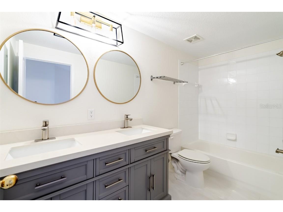 1120 Bluffs Circle Dunedin FL 34698 W7877252 image27