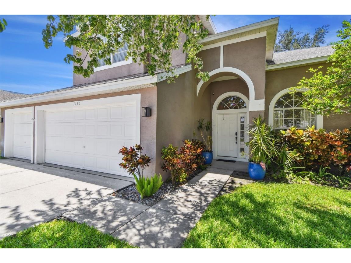 1120 Bluffs Circle Dunedin FL 34698 W7877252 image3