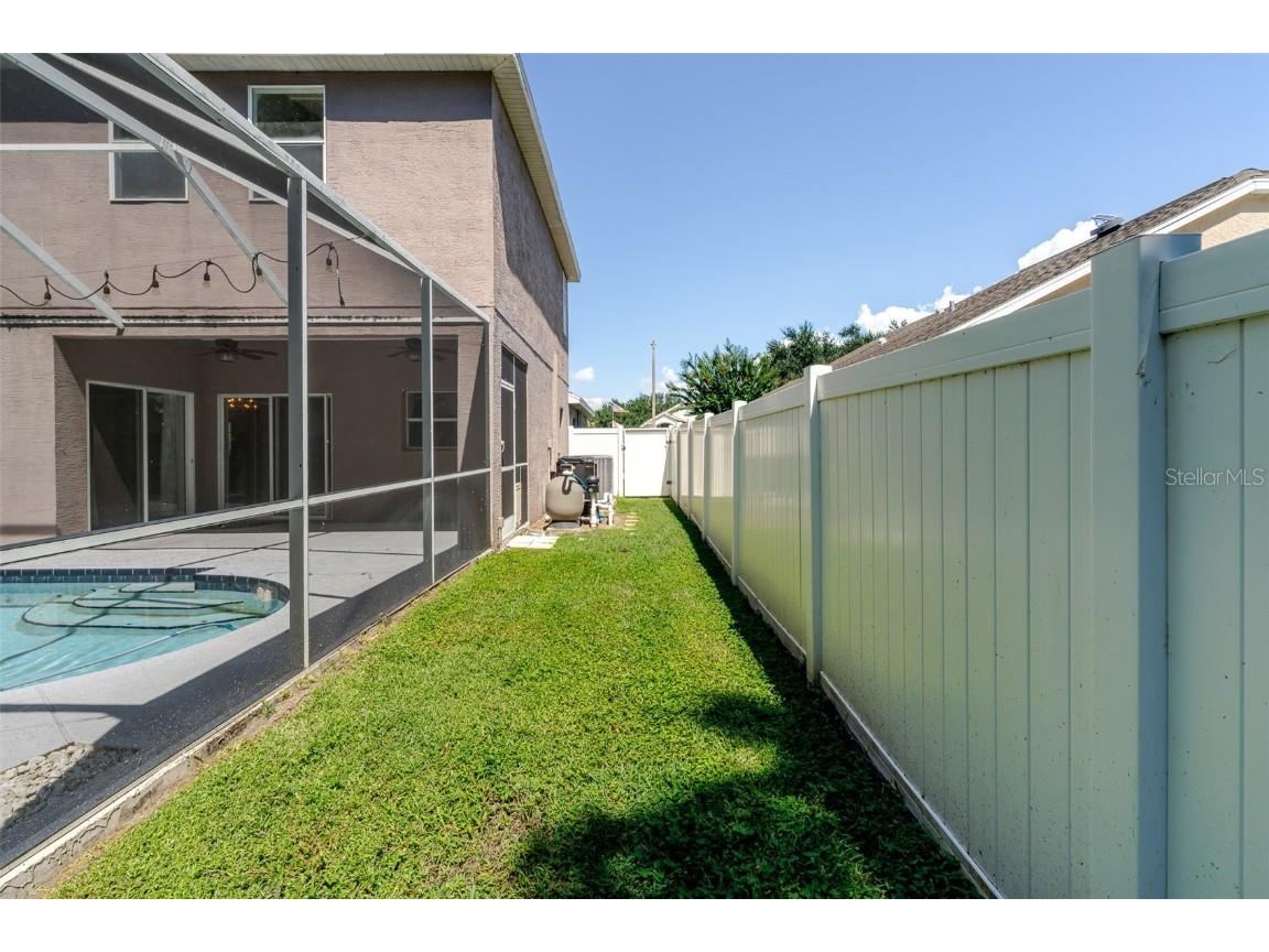 1120 Bluffs Circle Dunedin FL 34698 W7877252 image49