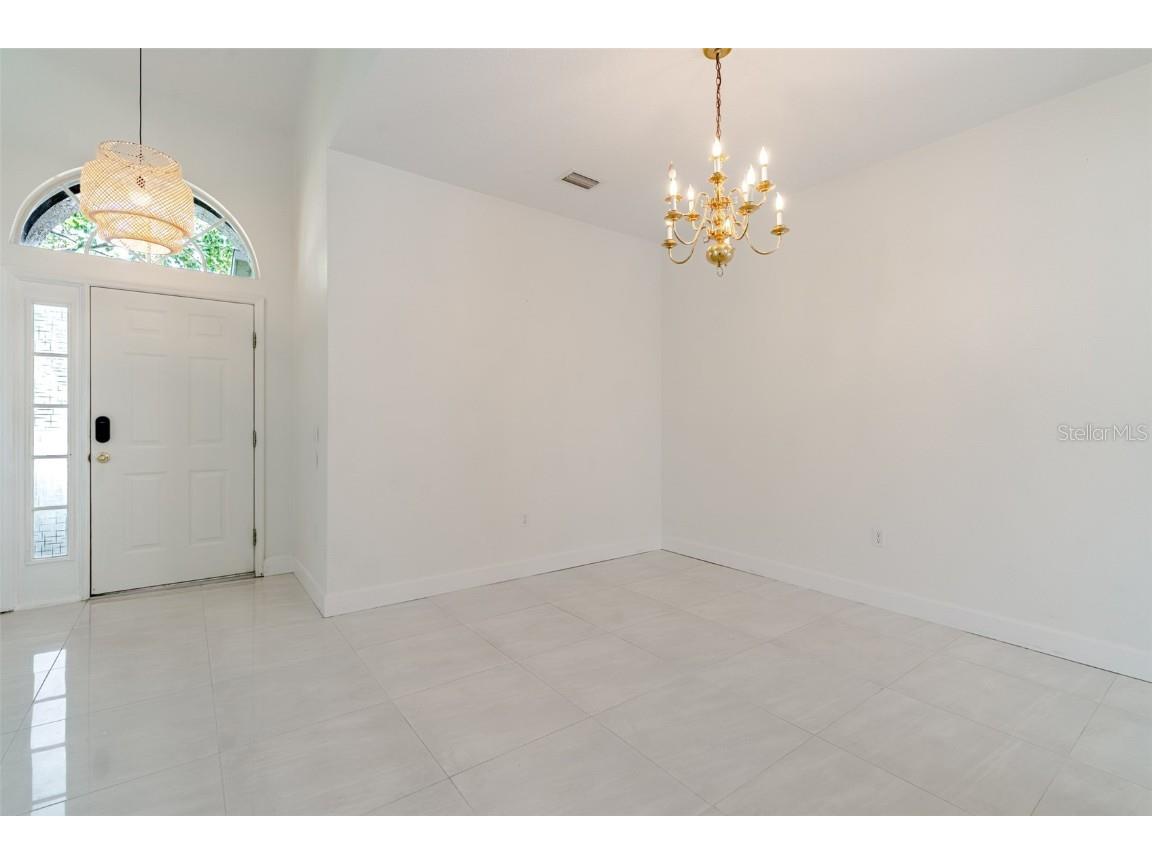 1120 Bluffs Circle Dunedin FL 34698 W7877252 image8