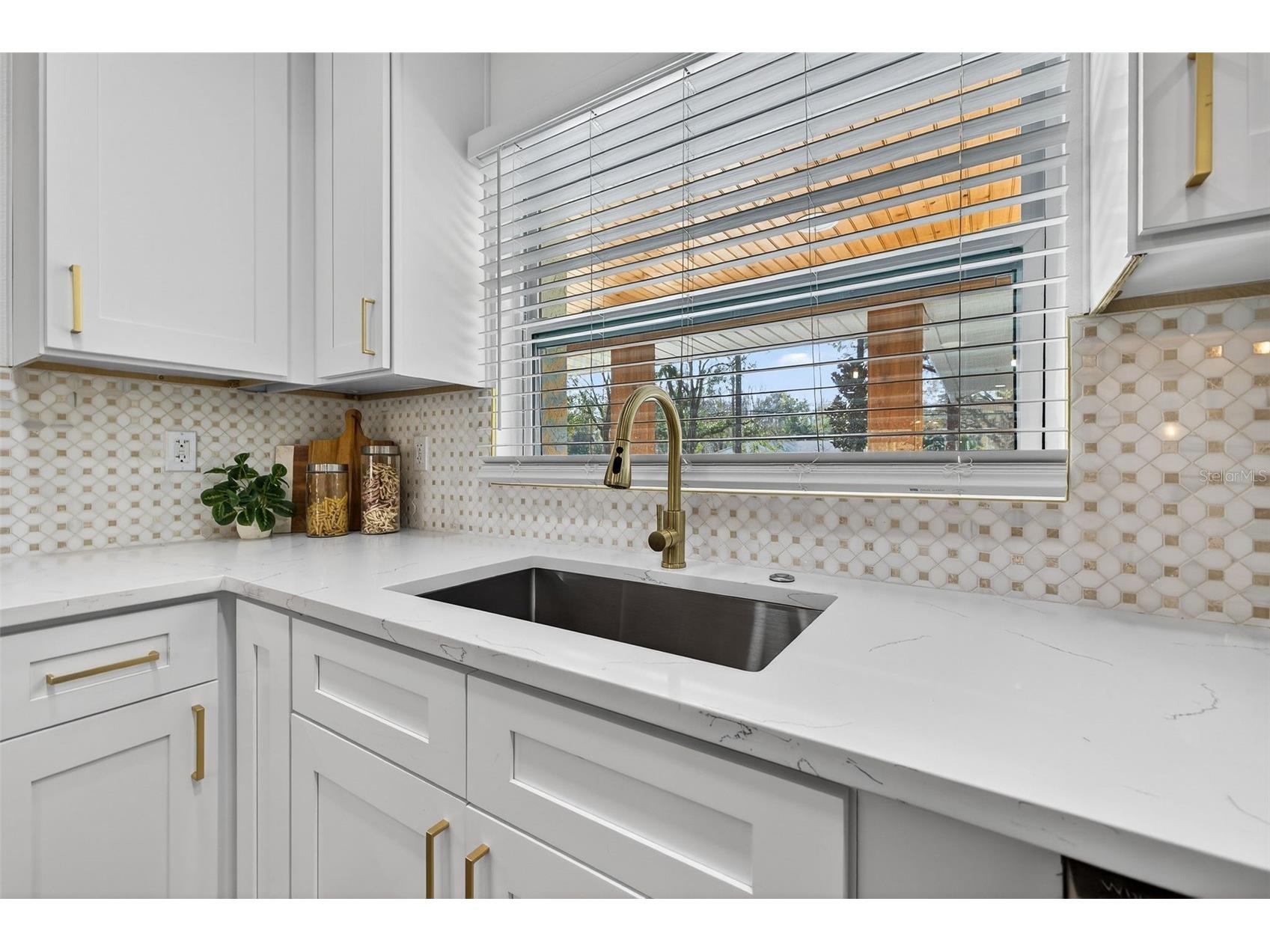 1120 Country Lane Lutz FL 33558 TB8481183 image14