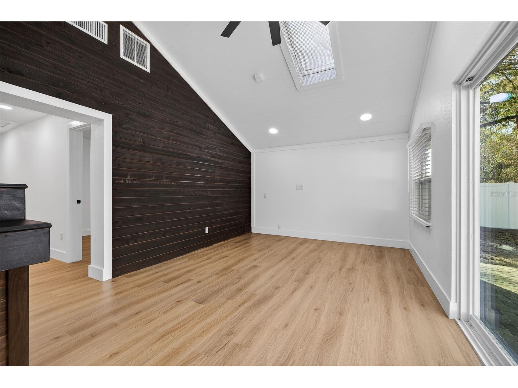 1120 Country Lane Lutz FL 33558 TB8481183 image32