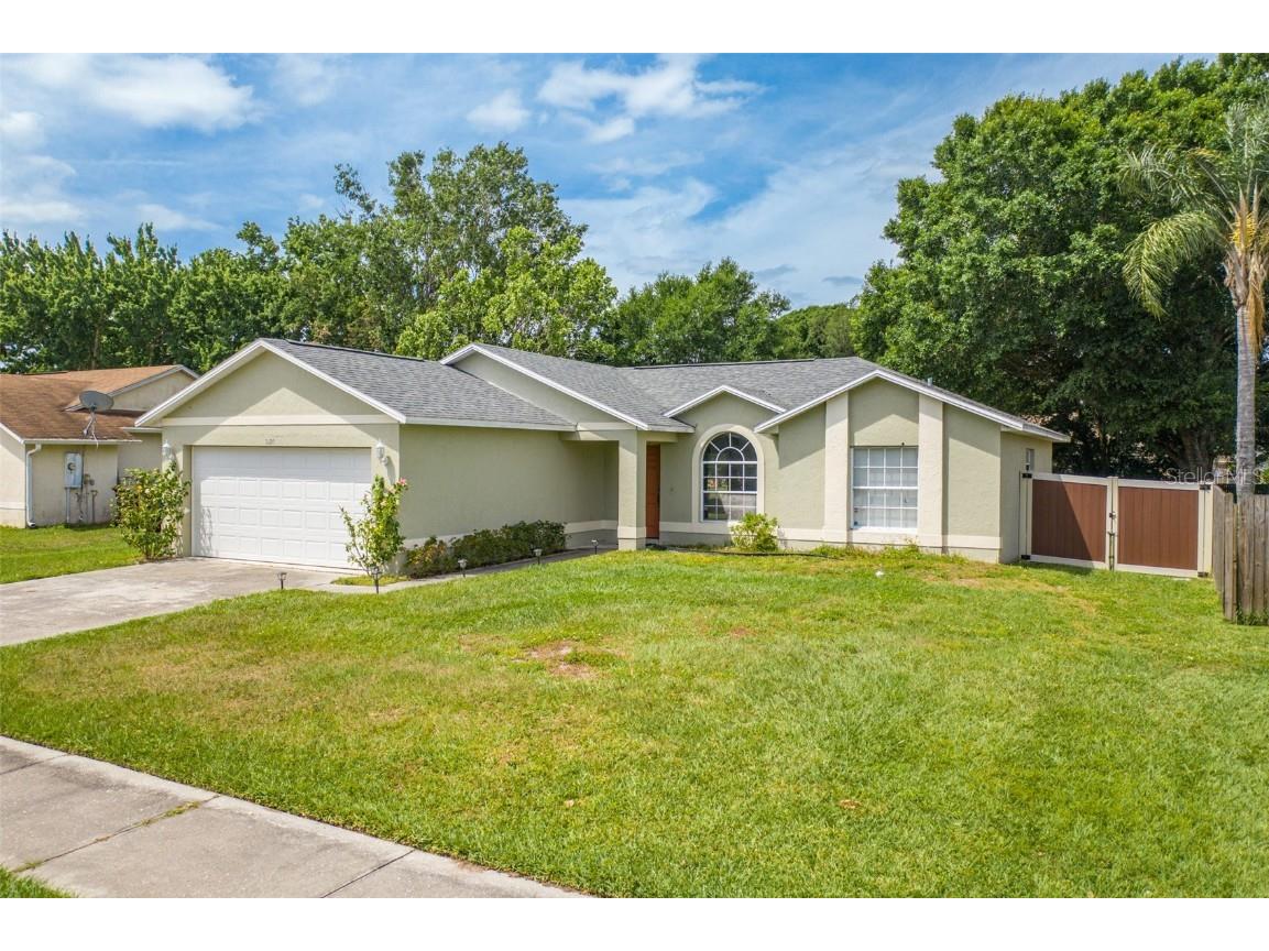 1120 Creek Woods Circle Saint Cloud FL 34772 S5102722 image1