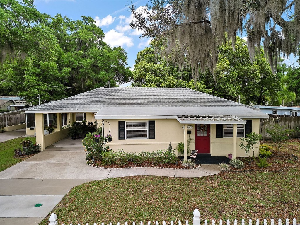 1120 E 1st Avenue Mount Dora FL 32757 G5081442 image1