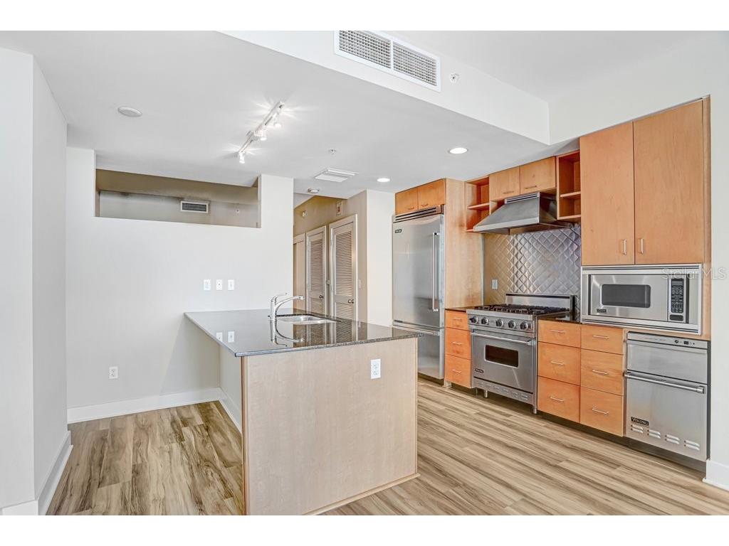 1120 E Kennedy Boulevard #1020 Tampa FL 33602 TB8477070 image6