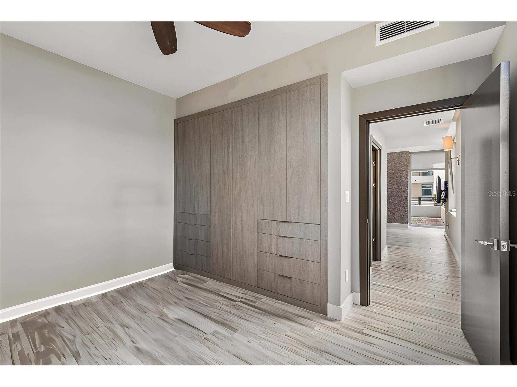 1120 E Kennedy Boulevard #1030 Tampa FL 33602 TB8528910 image47