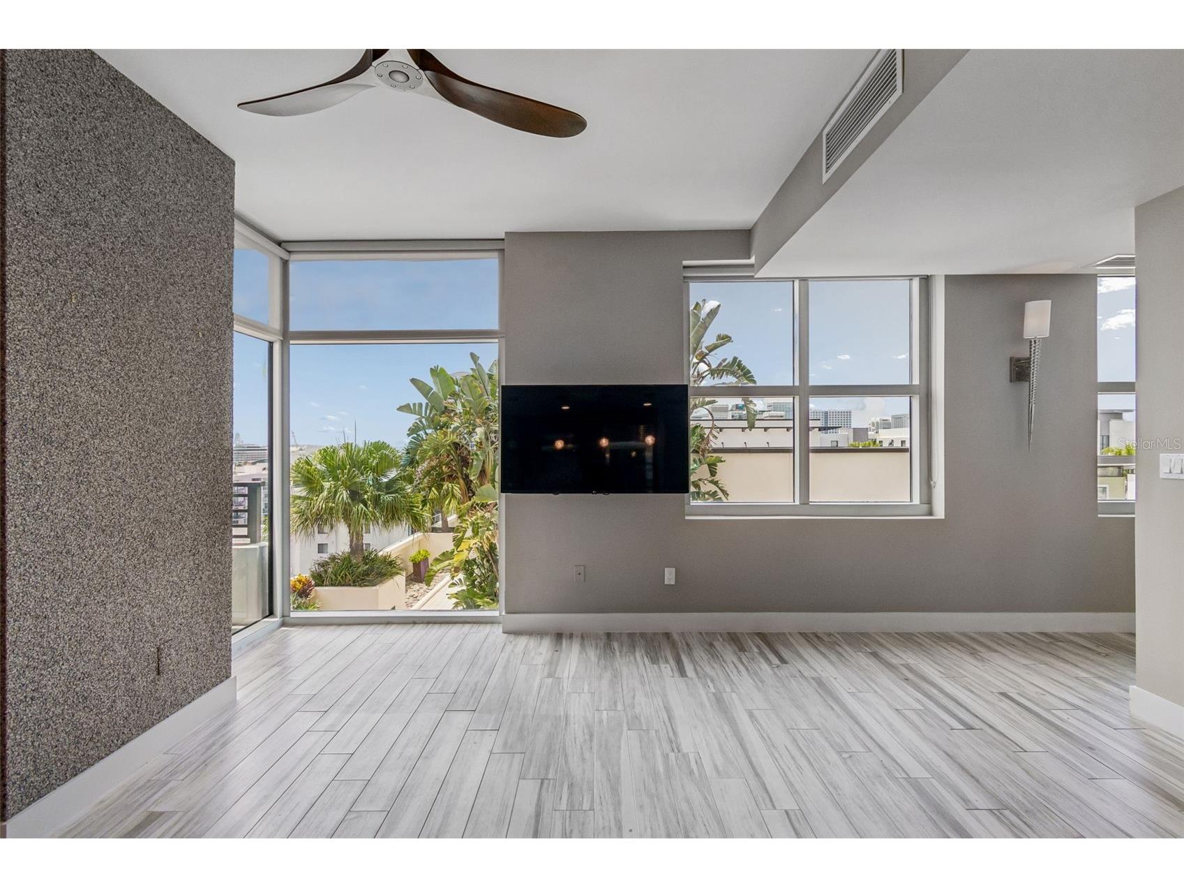 1120 E Kennedy Boulevard #1030 Tampa FL 33602 TB8528910 image48