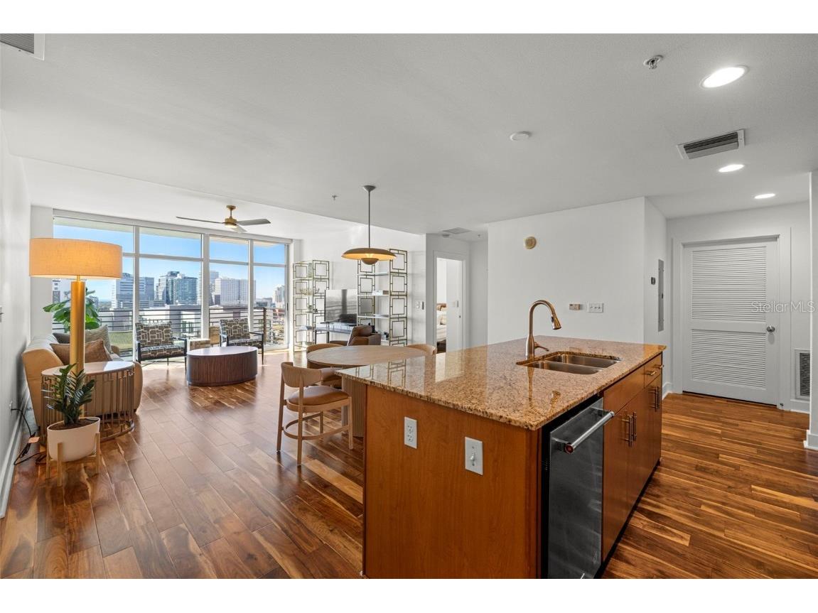 1120 E Kennedy Boulevard #1210 Tampa FL 33602 TB8438136 image16