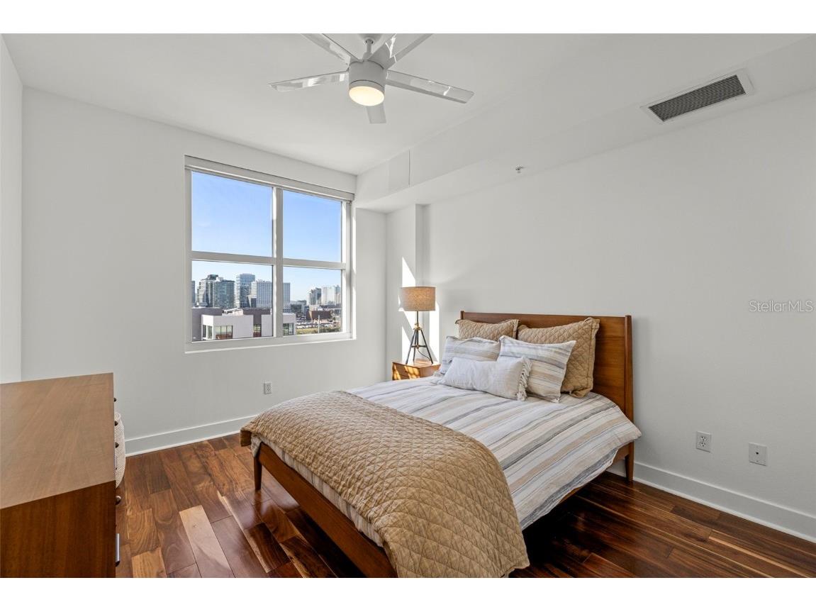 1120 E Kennedy Boulevard #1210 Tampa FL 33602 TB8438136 image25