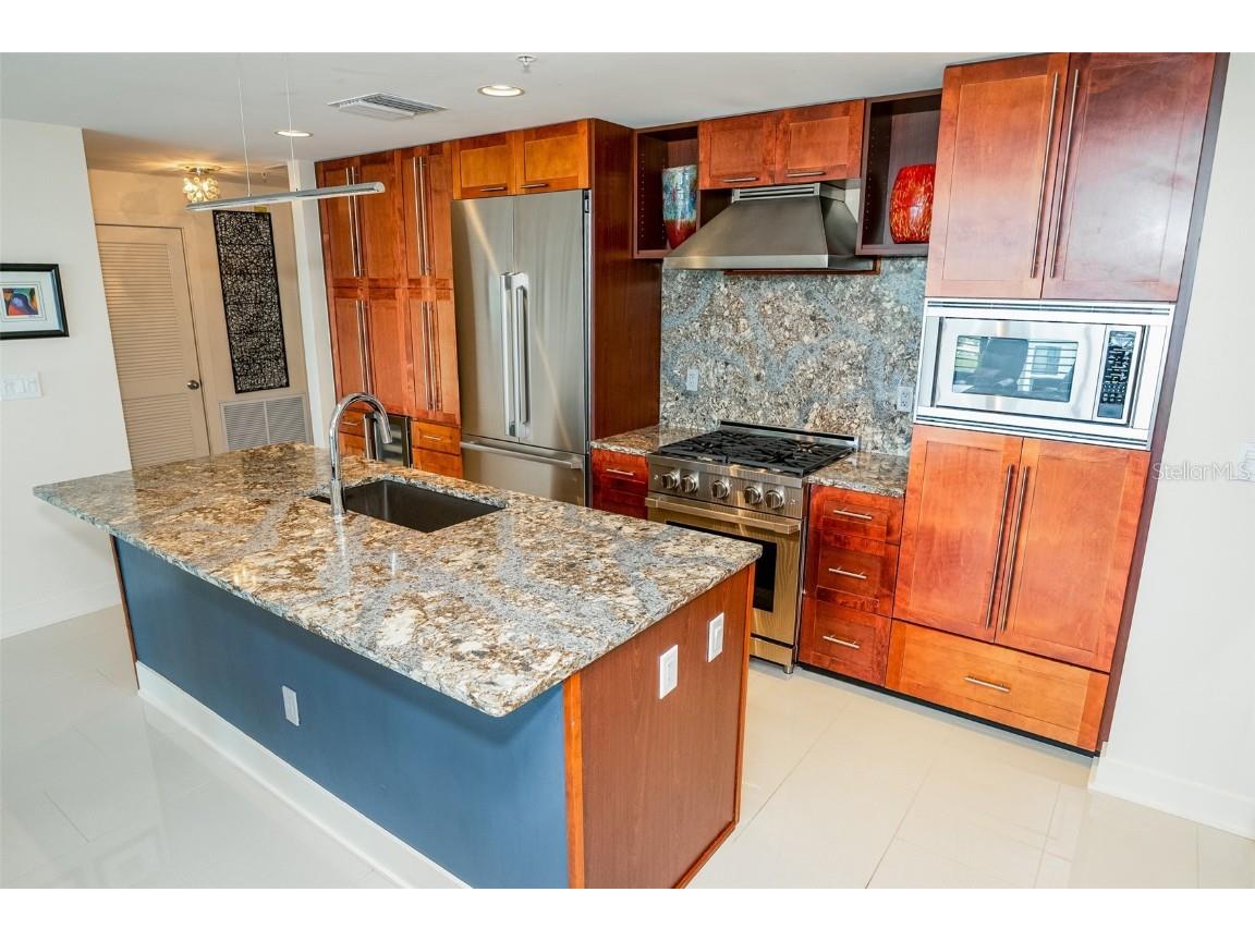 1120 E Kennedy Boulevard #1212 Tampa FL 33602 TB8409573 image11