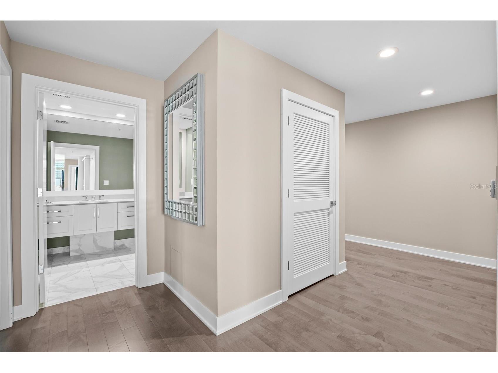 1120 E Kennedy Boulevard #1216 Tampa FL 33602 TB8514292 image16