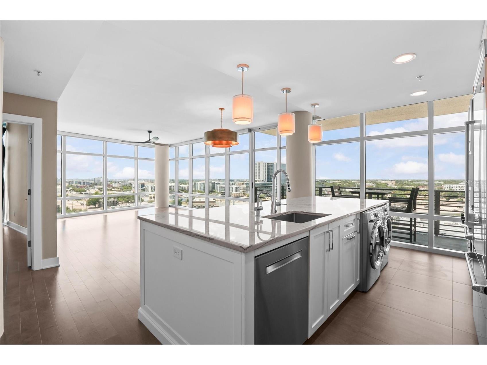 1120 E Kennedy Boulevard #1216 Tampa FL 33602 TB8514292 image2